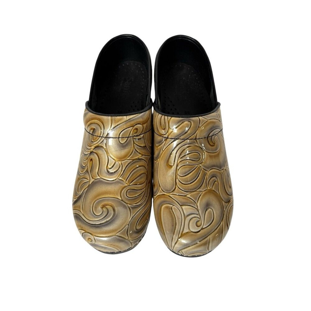 Sanita Clogs Womens EU 38 US 7 Danish Nurse Slip-On Tooled Swirl Glossy Leather - Picture 2 of 6